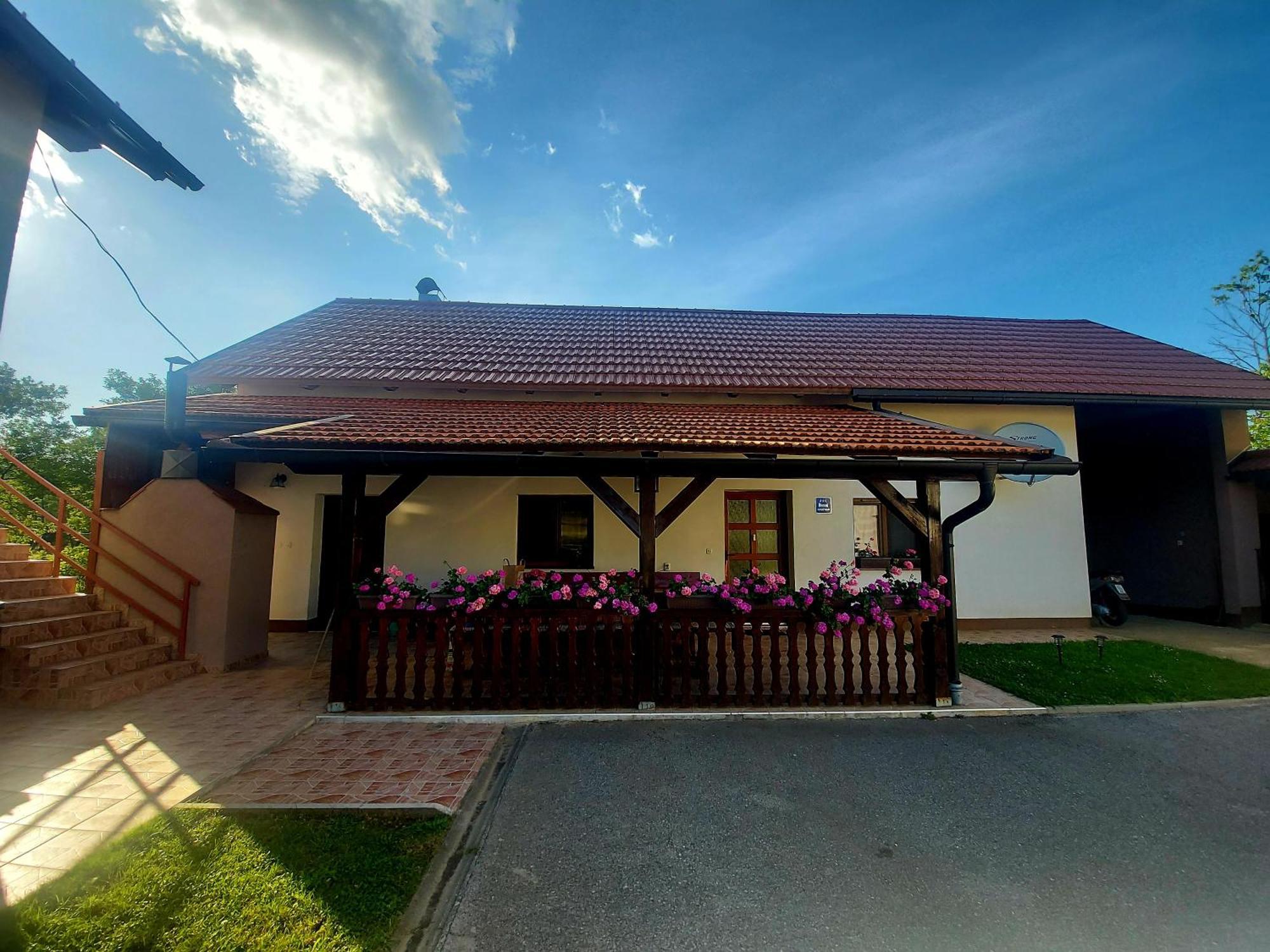 Guest House Gacka Rogic Otočac 外观 照片