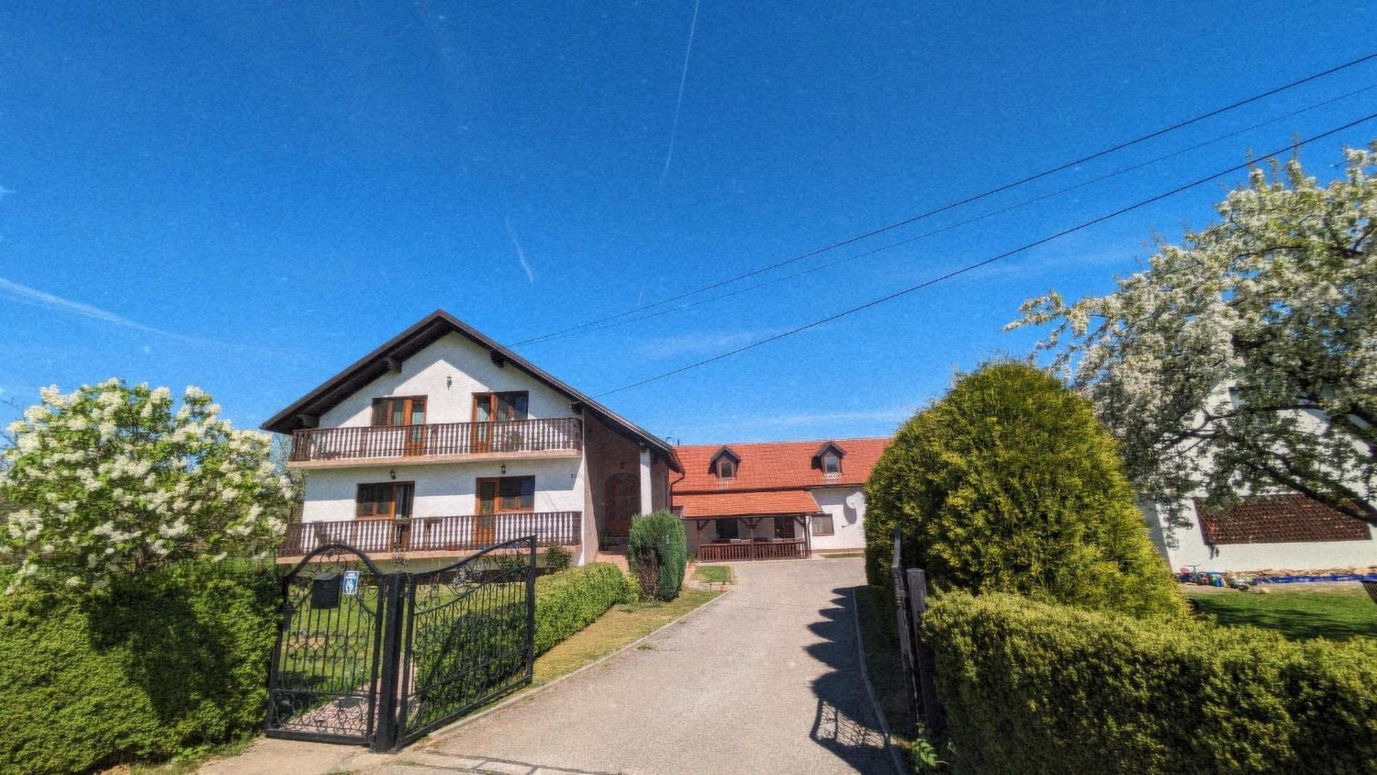 Guest House Gacka Rogic Otočac 外观 照片